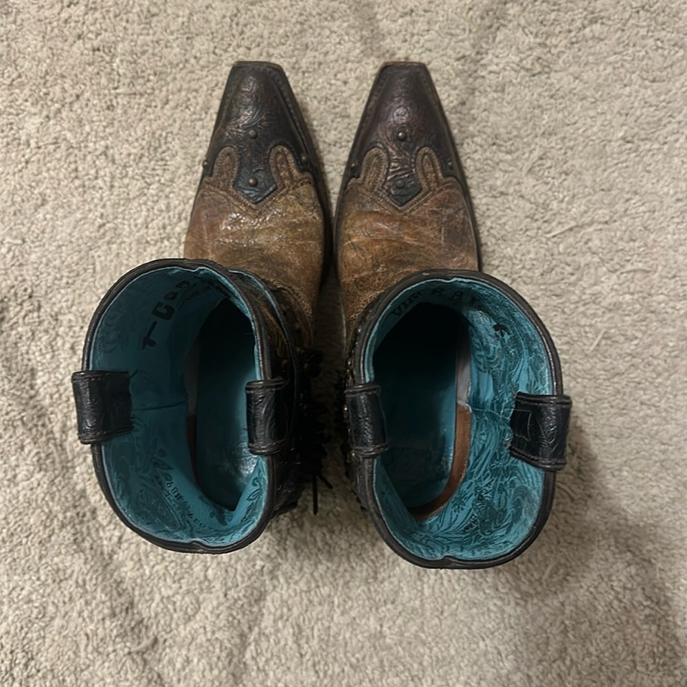 Corral short bootie with fringe ! Great used condition! Don’t wear as much.